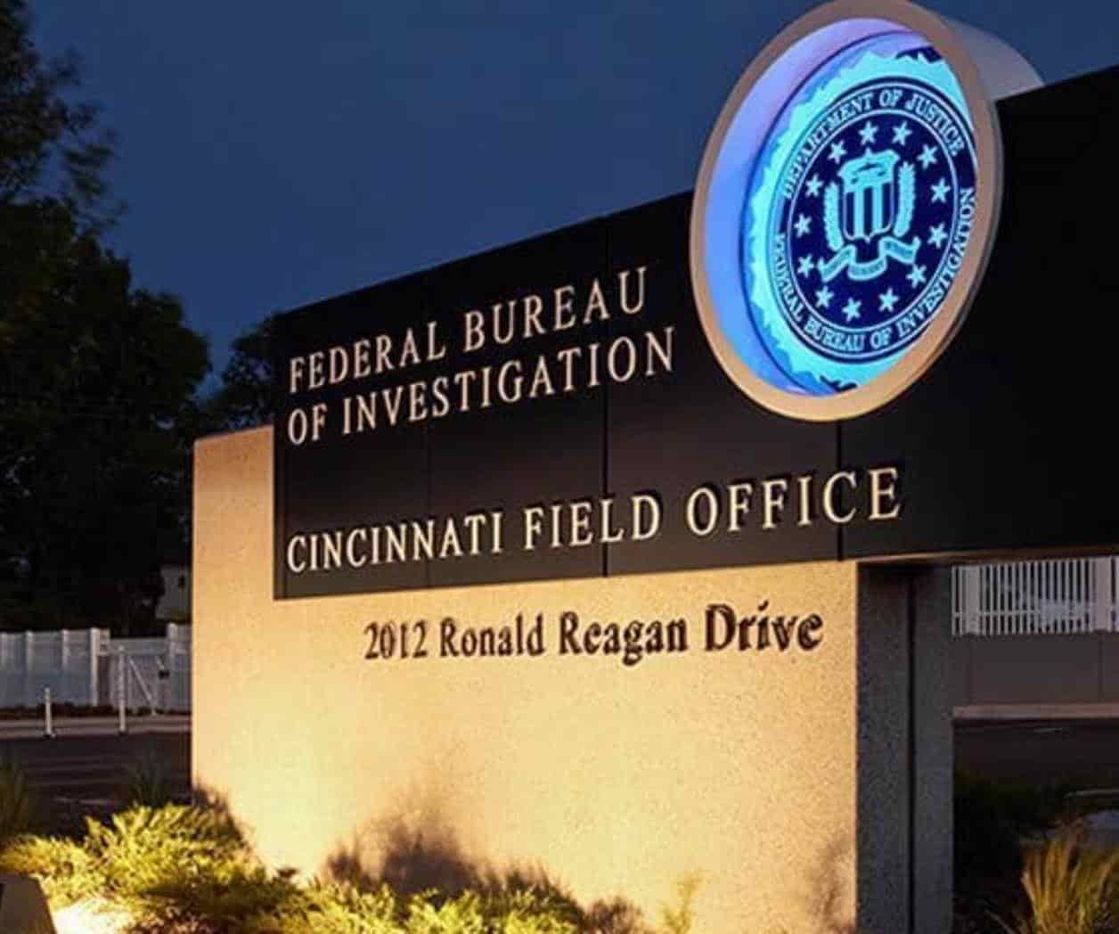 Hombre armado intentó entrar a las oficinas del FBI