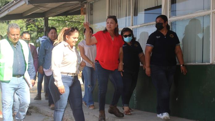 Supervisa alcaldesa Mejora tu escuela”