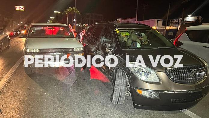 Hace carambola y abandona camioneta