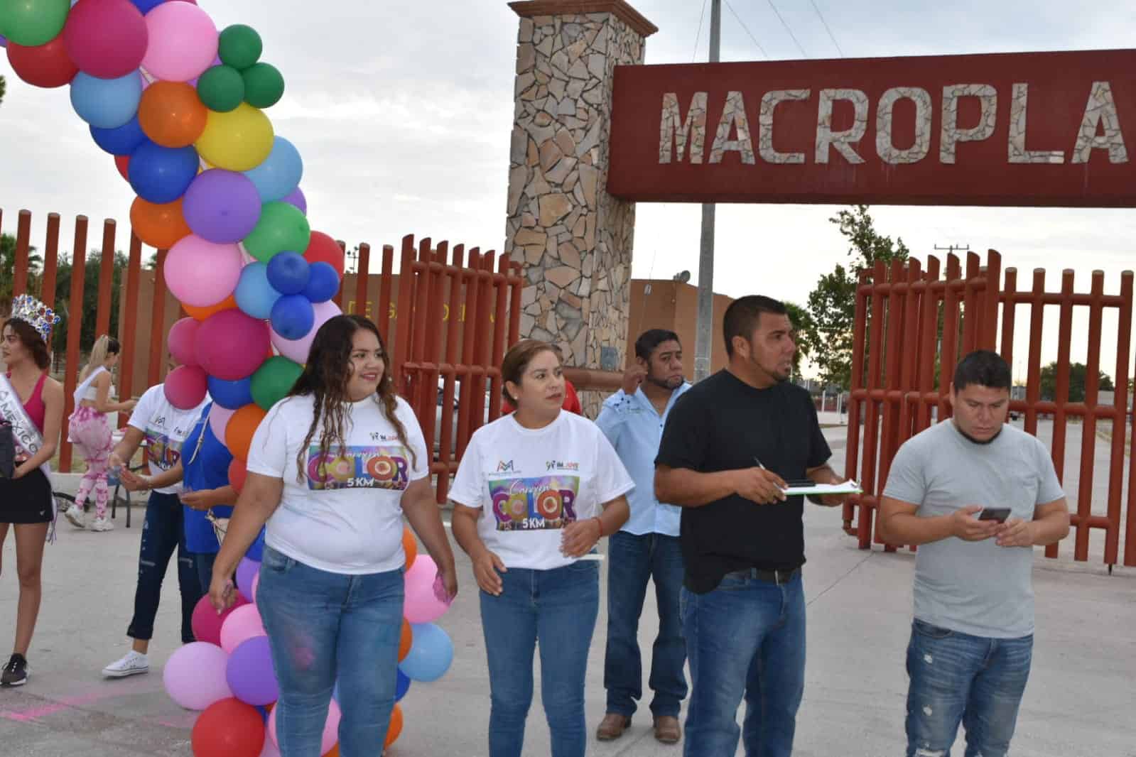 JÓVENES DE MÚZQUIZ VIVIERON CARRERA DE COLOR