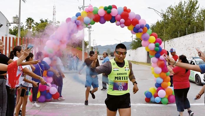 Múzquiz | Carrera de colores en el día de la juventud