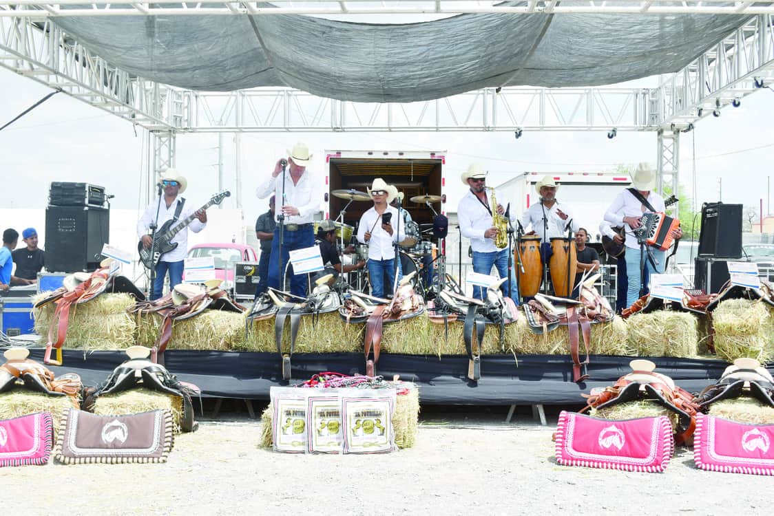 Aniversario 333; Celebran con cabalgata un año más de Monclova