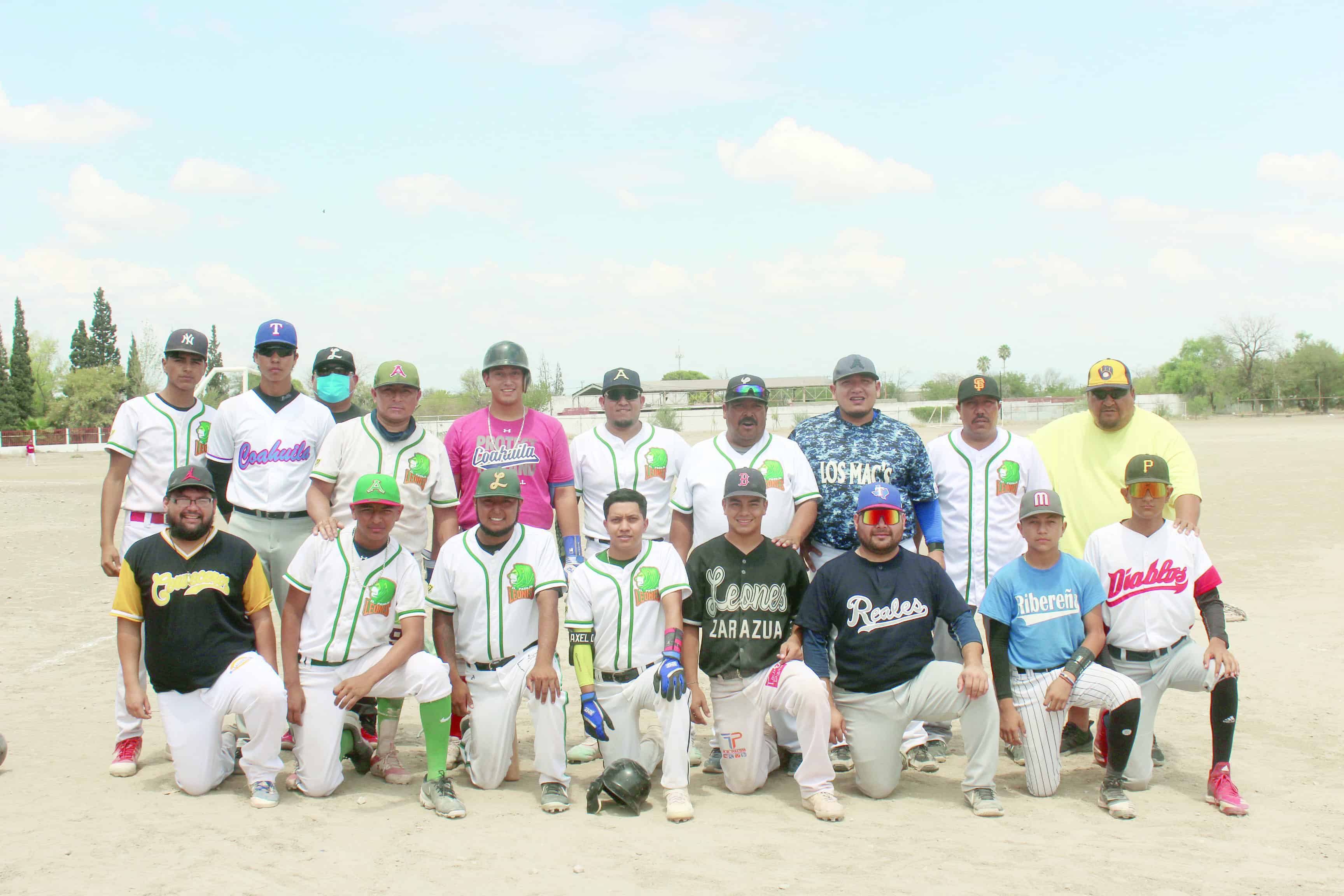 Dividen triunfos Yankees y Leones