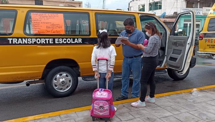 Frontera | Vuelve transporte escolar a la vida