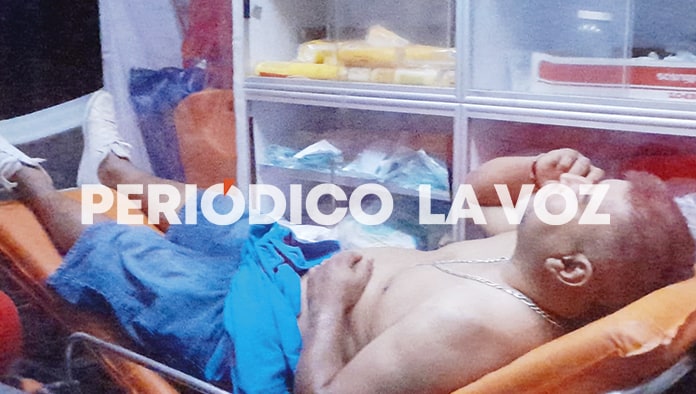 Descuelgan familiares a joven suicida de la Borja