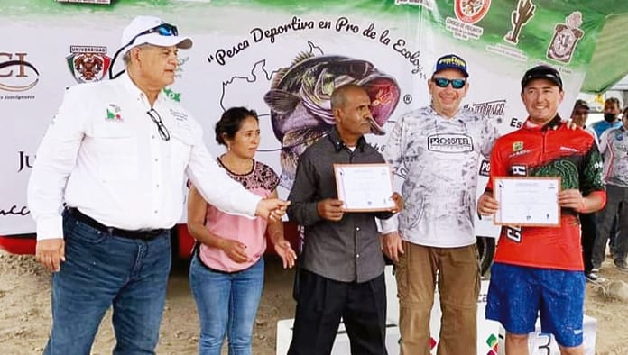 Julio Alberto Zapata de la Cerda triunfa en Campeonato Nacional de Pesca en Oaxaca