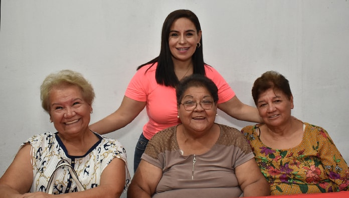 Celebran junto a Fernanda