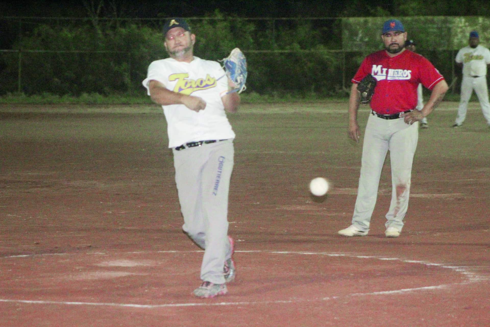 Toros eliminaron a los Ángeles, avanza a la gran final
