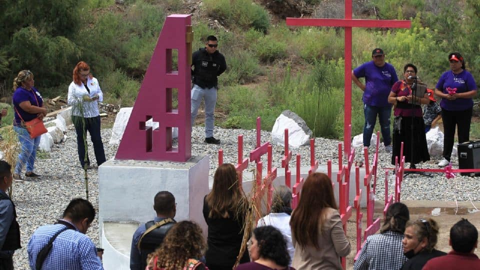 Crean memorial por mujeres asesinadas en Ciudad Juárez