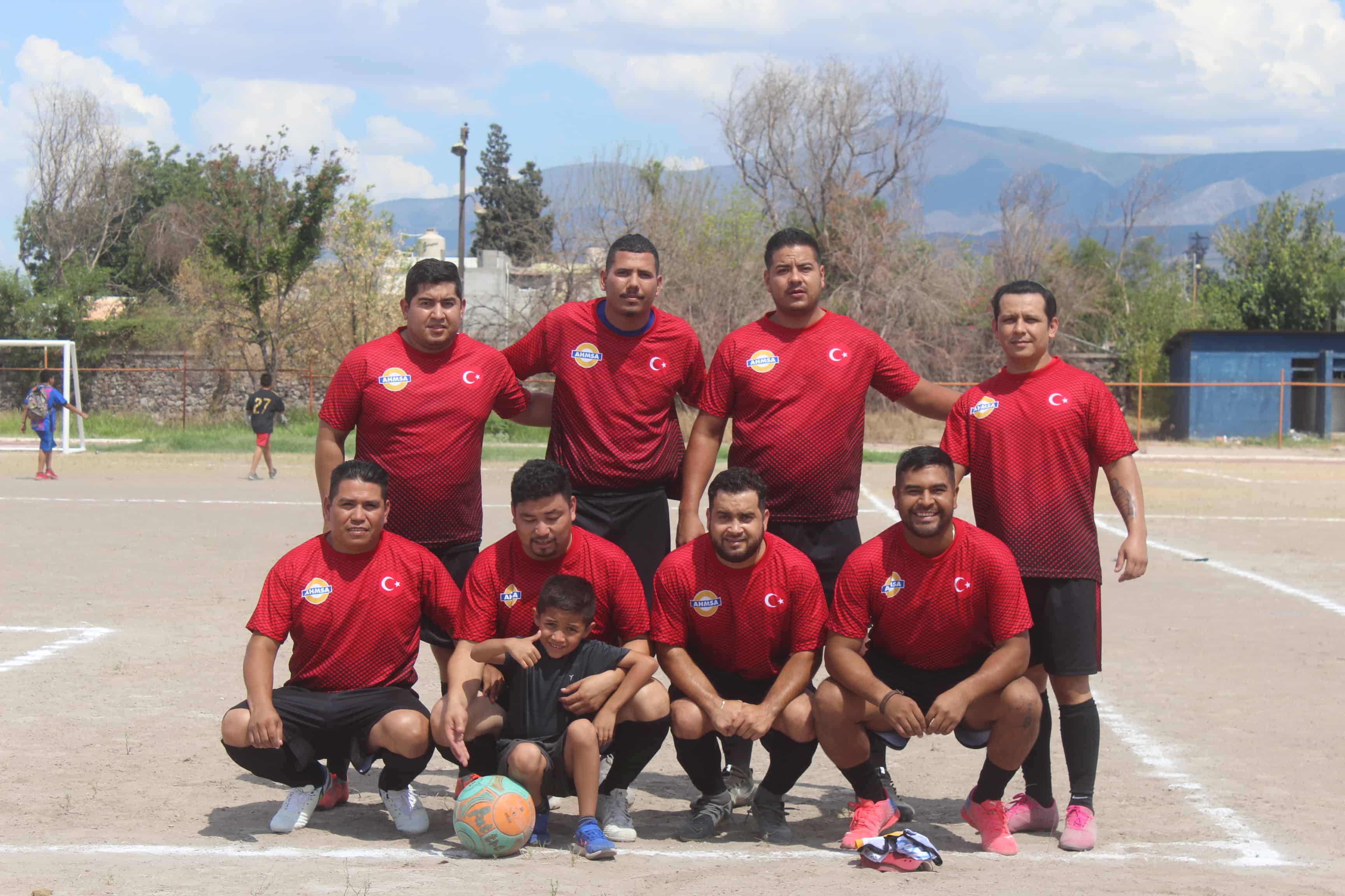 Escarfeo goleó a Normalizado