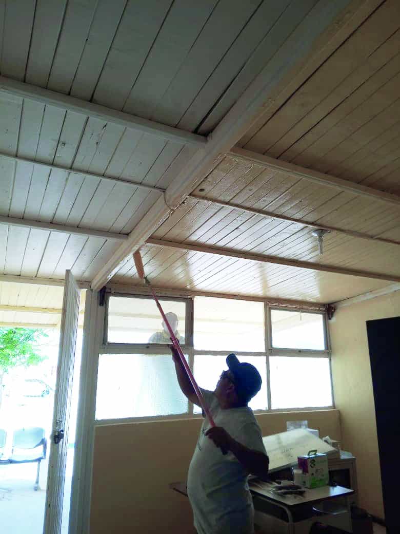 Rehabilita Beto Unidad Médica en Ejido Palomas