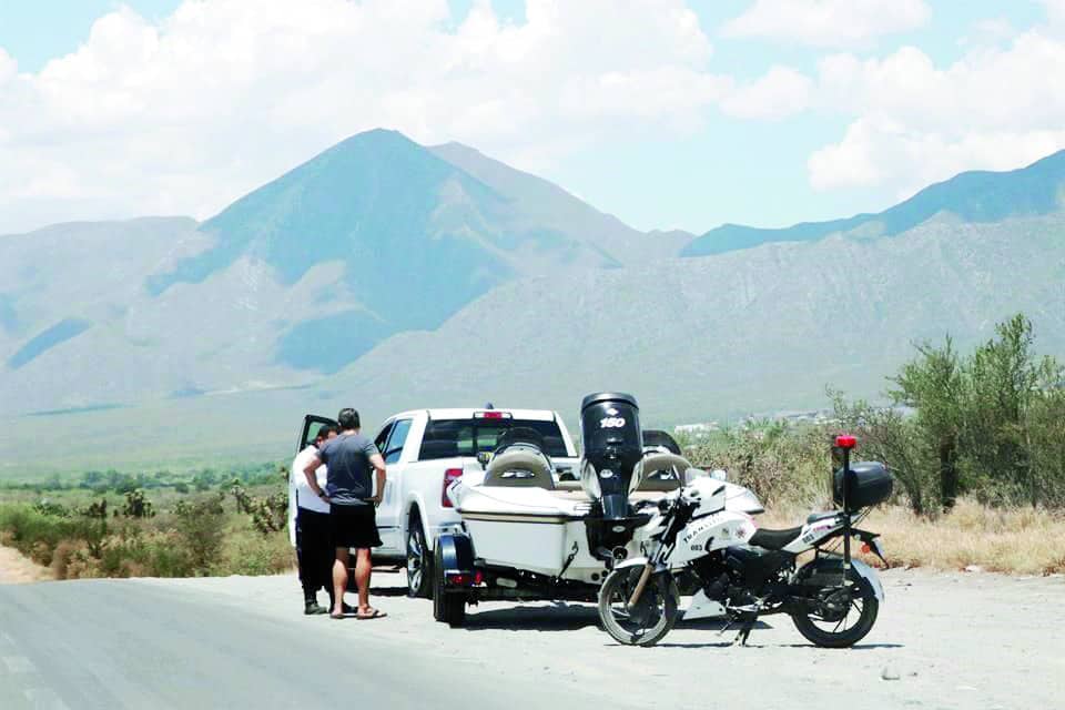 Denuncian “mordidas” en retén