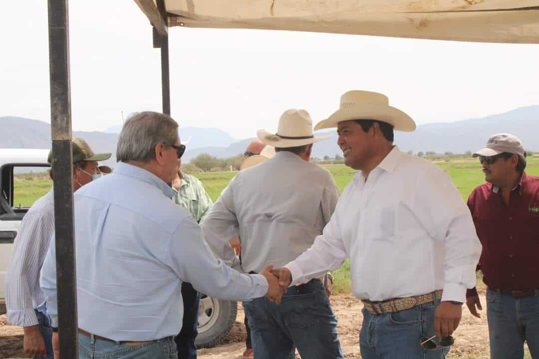 “Todo nuestro respaldo y apoyo a las personas de las comunidades rurales de Cuatro Ciénegas”, expuso.