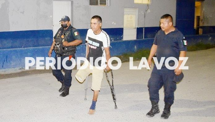 Se mete “el Muletas” a farmacia y lo atrapan