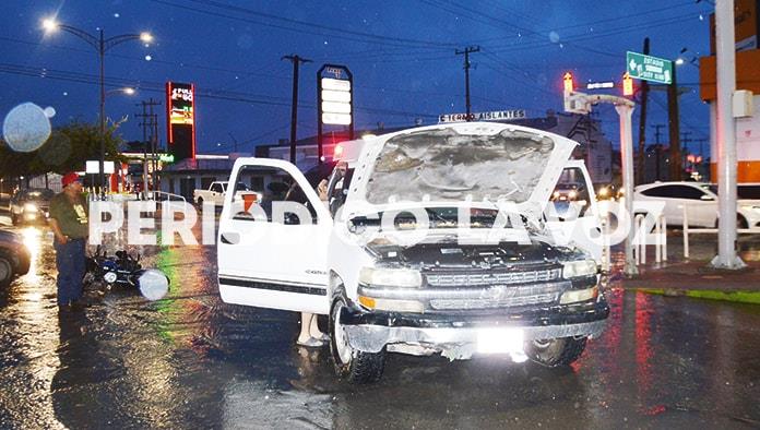 Se lleva a motociclista imprudente conductora