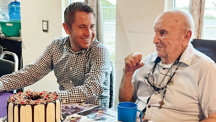 San Buenaventura | Visita Hugo a abuelitos
