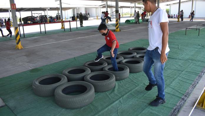 Visitarán alumnos el 105 Batallón