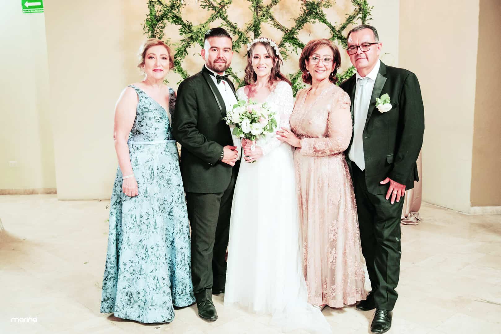 Lety y Carlos consagran su amor ante Dios