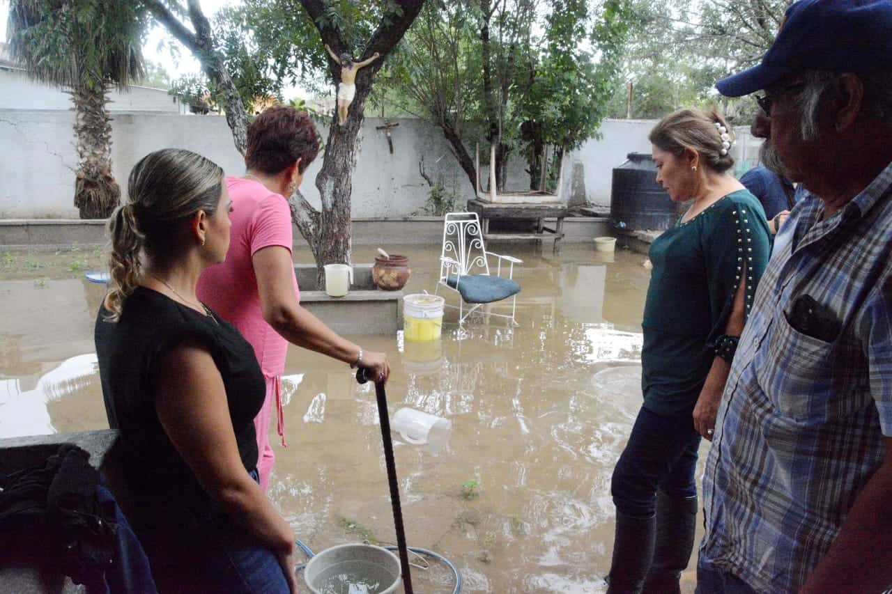 Recorre y atiende sectores afectados por lluvias la alcaldesa Diana Haro