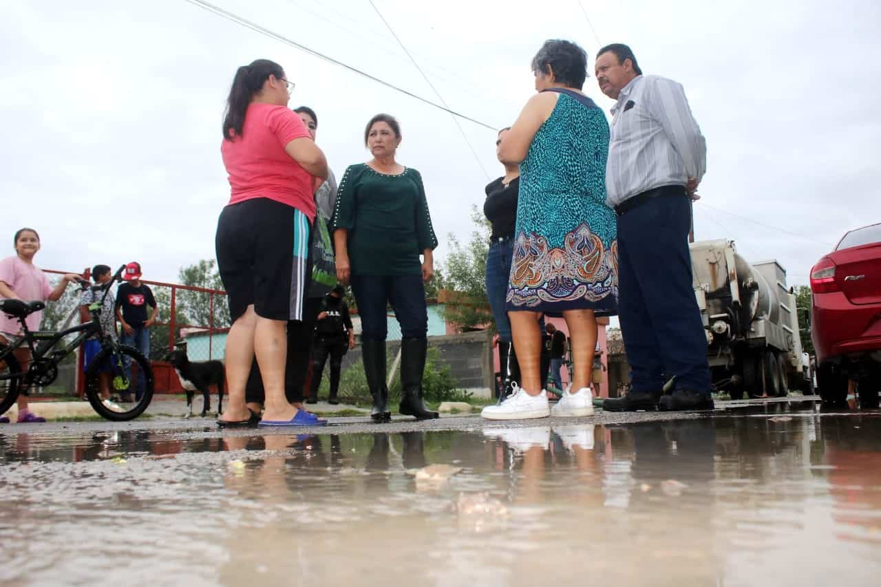 Recorre y atiende sectores afectados por lluvias la alcaldesa Diana Haro