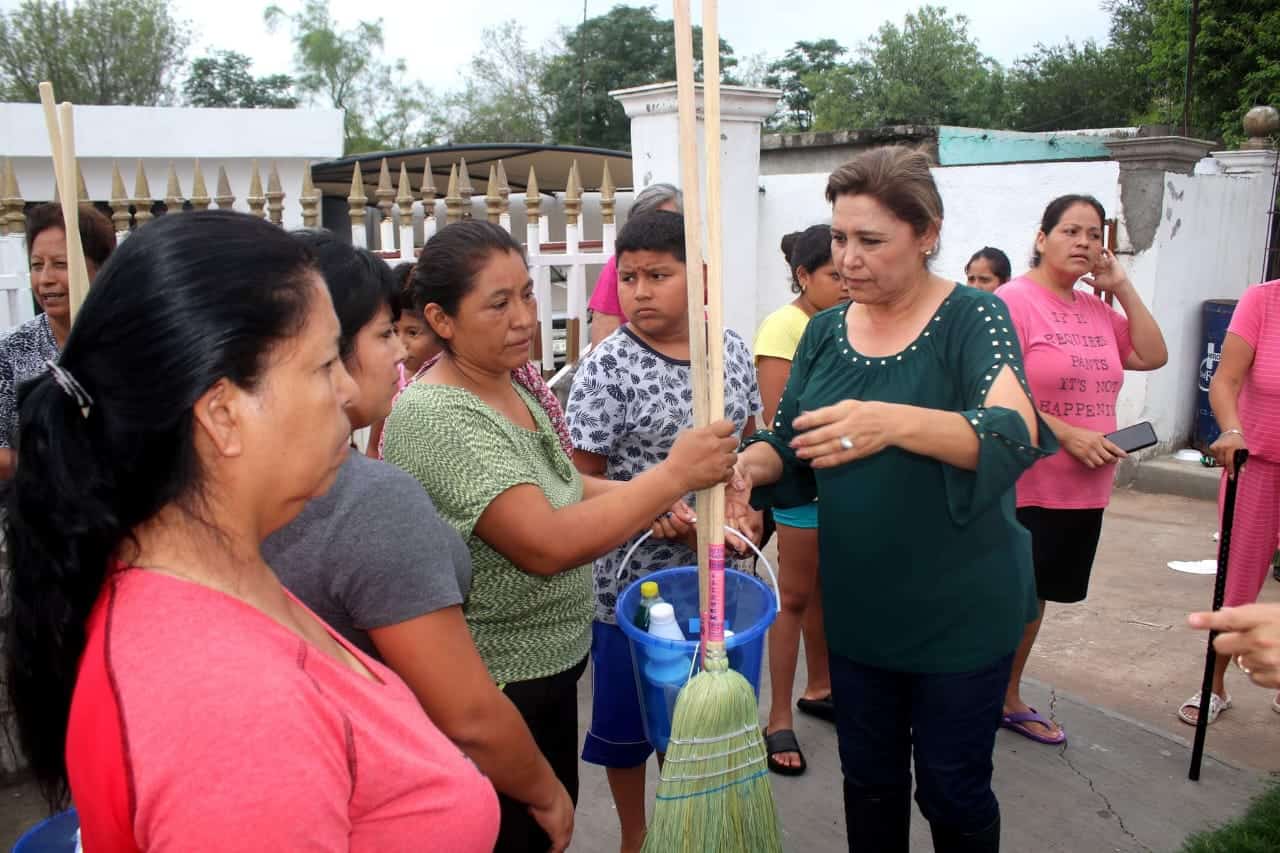 Recorre y atiende sectores afectados por lluvias la alcaldesa Diana Haro
