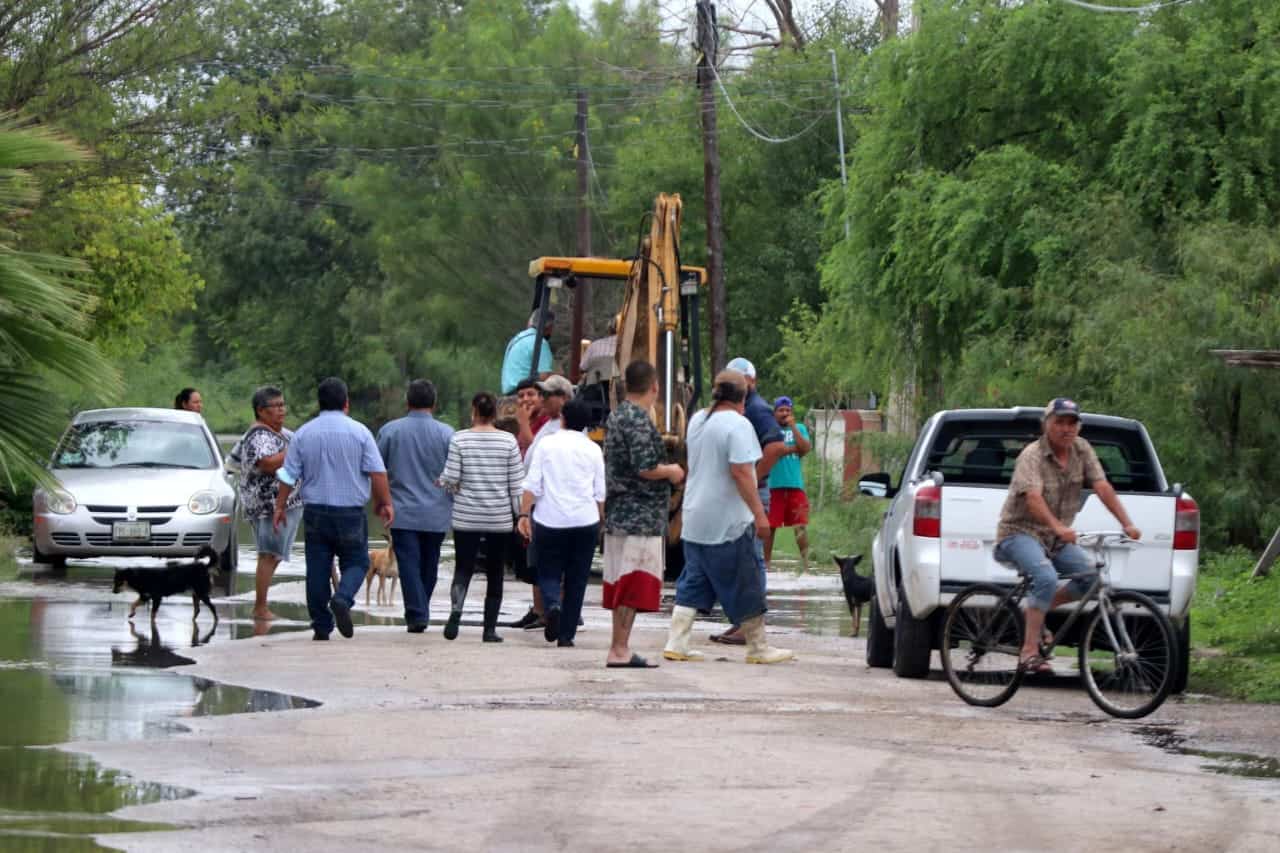 Recorre y atiende sectores afectados por lluvias la alcaldesa Diana Haro