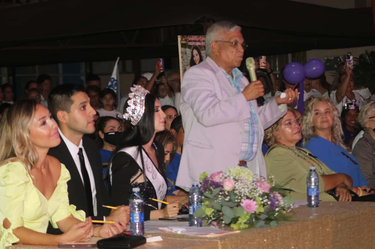 Ana Sofia I reina de Sabinas 2022