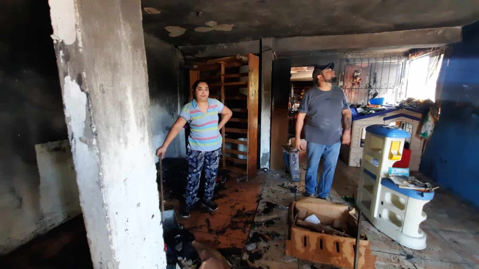 Los obliga fuego a comenzar de nuevo
