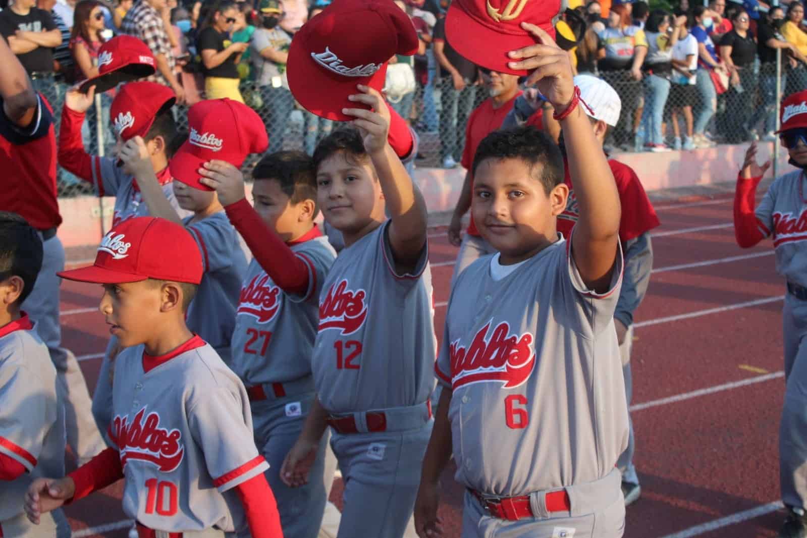 Inauguran Liga de béisbol Ribereña