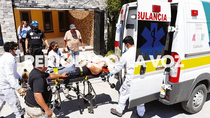 Alexander quiso arrancarse la vida con un cuchillo y posteriormente con una botella.