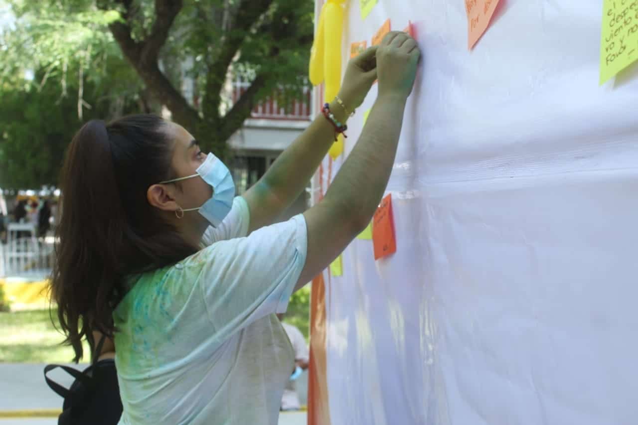 Instala DIF San Buena el “Mural de la Vida”