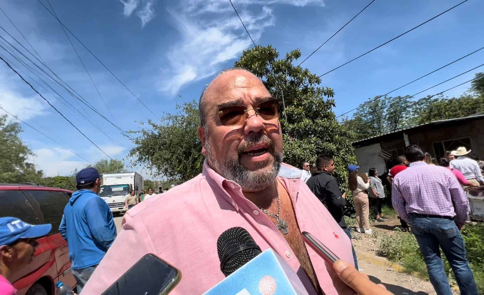 Hay que hacerle frente a la contingencia como un solo pueblo, dijo el empresario.