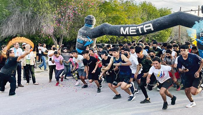 Festeja el CECyTEC con “The color run”