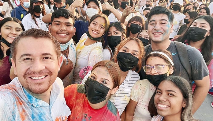 Festeja el CECyTEC con “The color run”