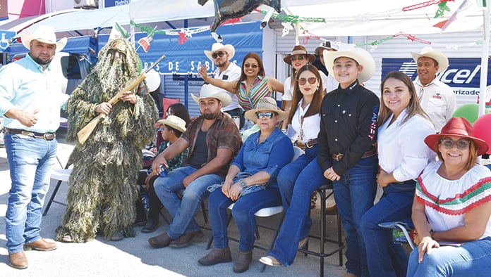 Disfrutan 50 mil de la cabalgata