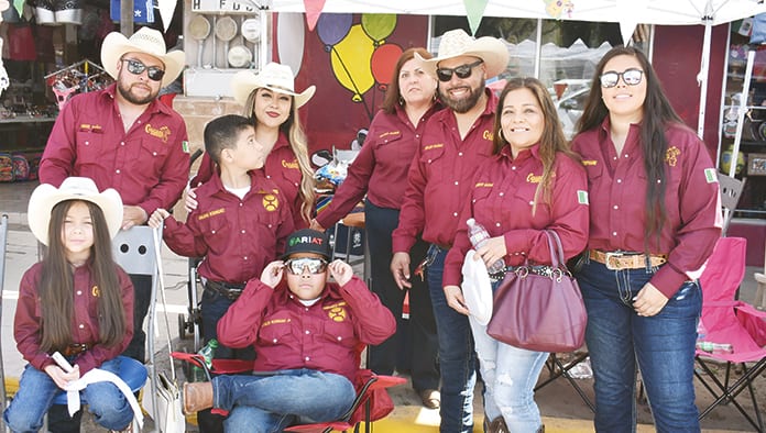 Disfrutan 50 mil de la cabalgata