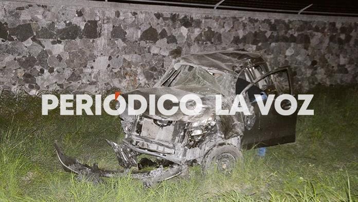 ‘Frunce’ auto en accidente