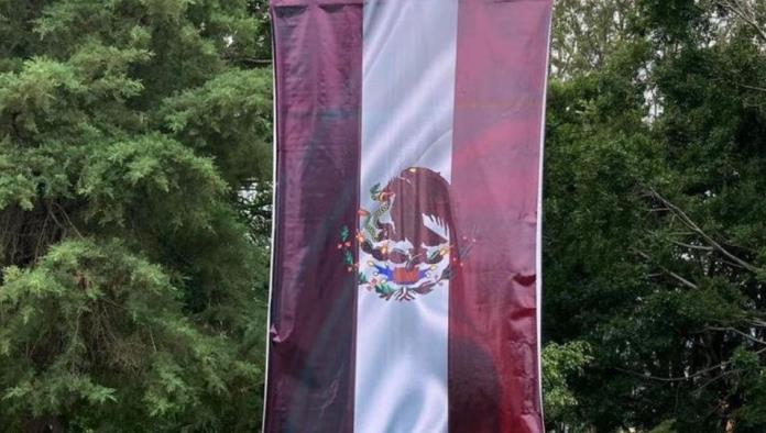 Pintan de Morena bandera de México en Nayarit; gobernador se disculpa
