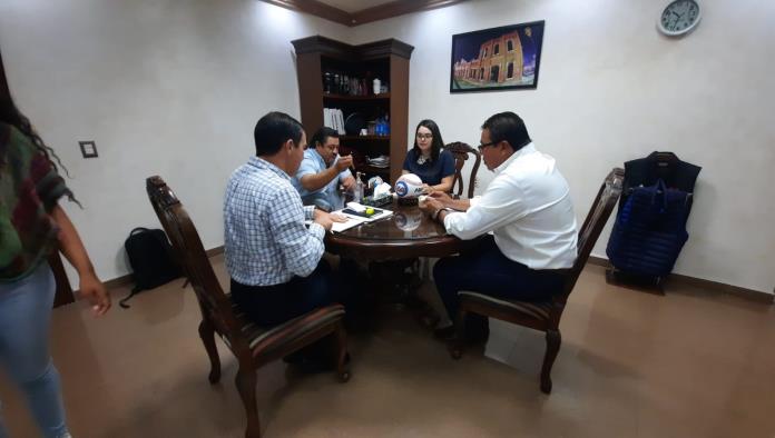 Frontera | Se reúne Piña con directivos de Gimsa