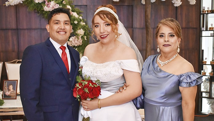 Enlazan sus vidas Rosa & Toño