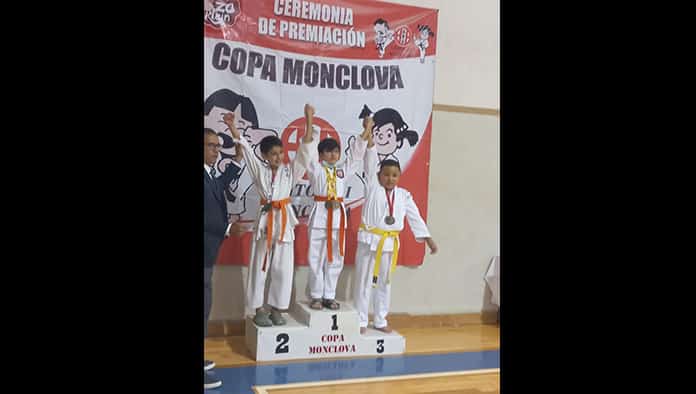 Destacan en Copa Karate Monclova