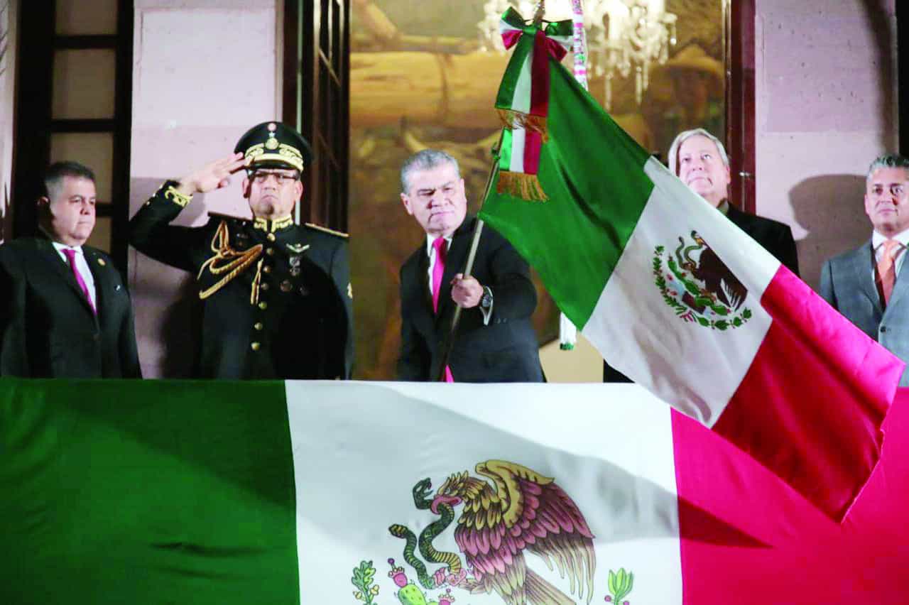 Encabeza Riquelme el Grito de Independencia
