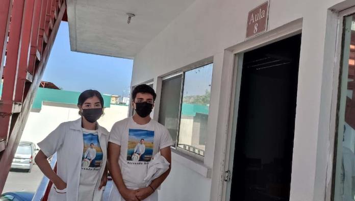 Se salió sonriendo Servando del salón