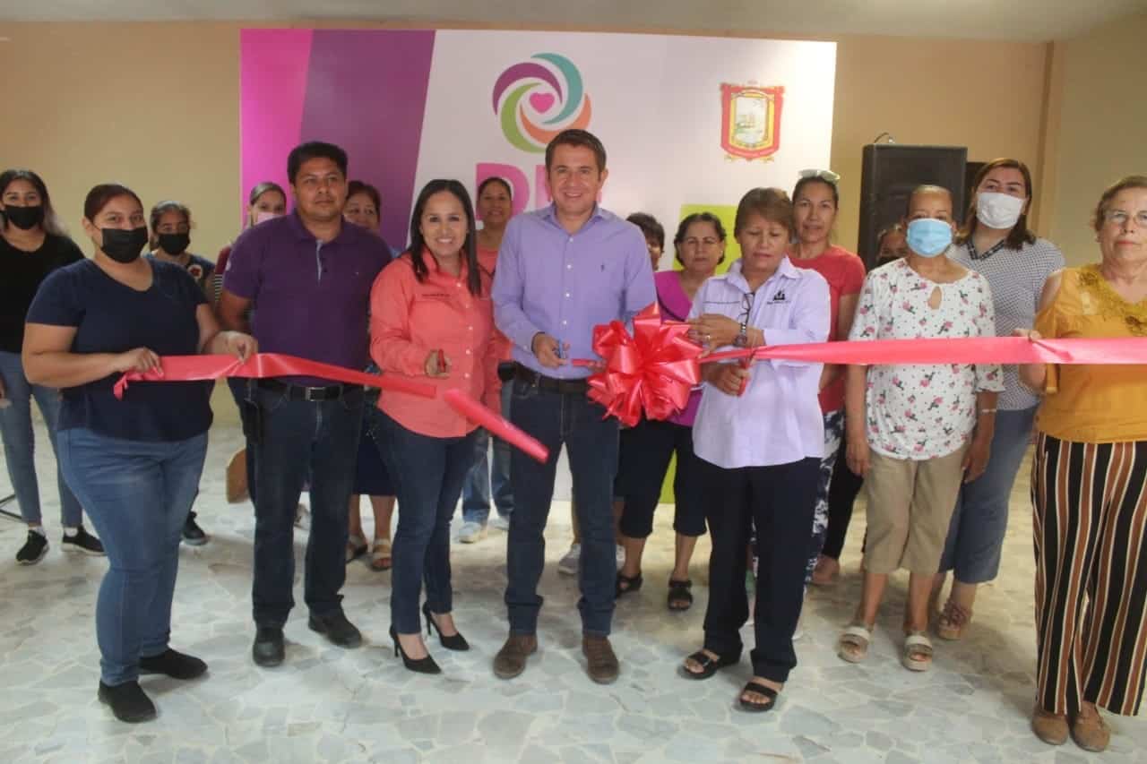 San Buenaventura | Inaugura DIF curso de emprendedoras