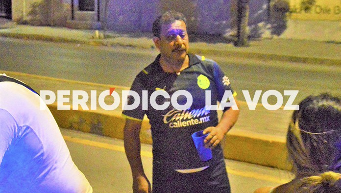 Arrolla a motociclista