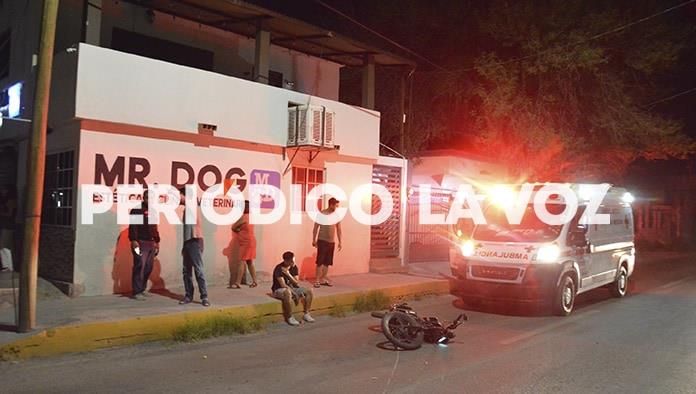 Arrolla a motociclista