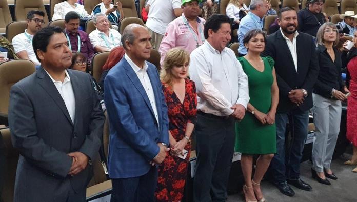 Presente Beto en Congreso