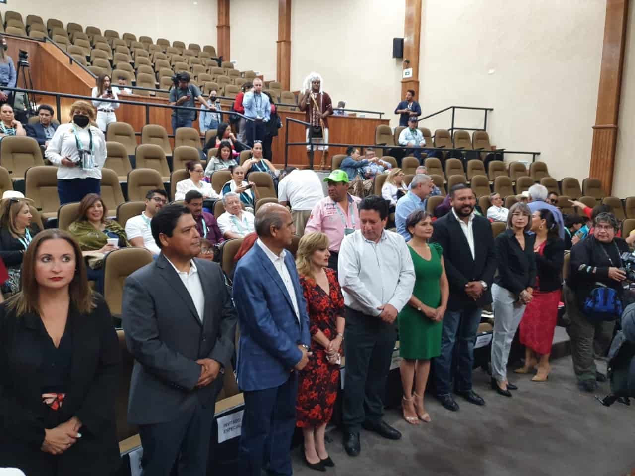 Presente Beto en Congreso