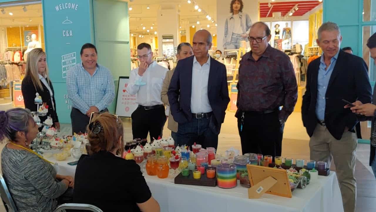 Ayuntamiento impulsa a comerciantes locales
