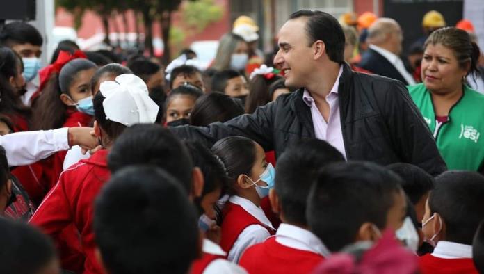 Lleva Manolo Jiménez Mejoras a las escuelas